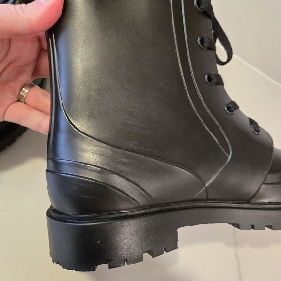 Black Cougar Rainboots 11 - Picture 9 of 12